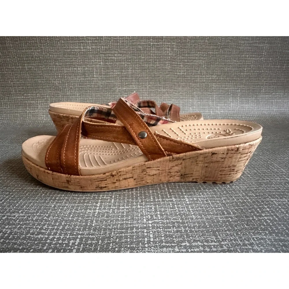 CROCS leigh cork